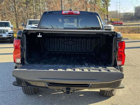 Used 2023 Chevrolet Colorado LT w/ LT Convenience Package III image 17