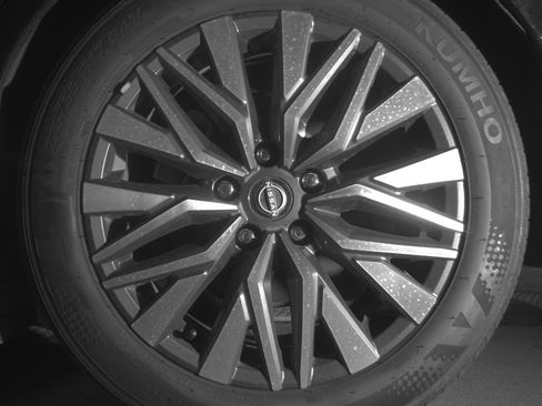 Used 2025 Nissan Altima 2.5 SV image 13