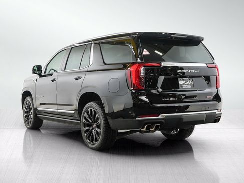 Used 2025 GMC Yukon Denali w/ Sun & Power Step Package AWD/4WD image 3