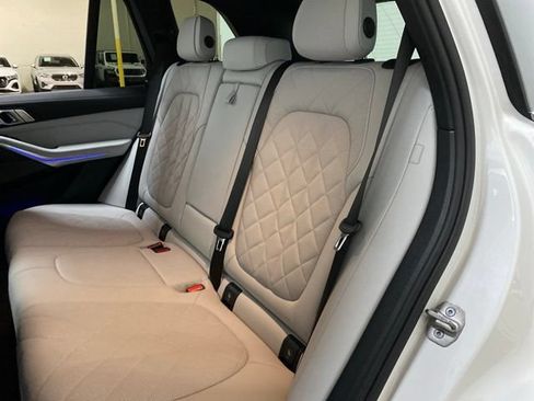 Used 2026 BMW X5 xDrive40i AWD/4WD image 75