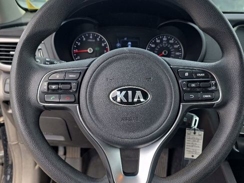 Used 2018 Kia Optima LX w/ 17" Alloy Wheels Package FWD image 13