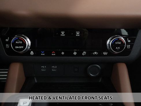 Used 2025 Mitsubishi Outlander SEL AWD/4WD image 10