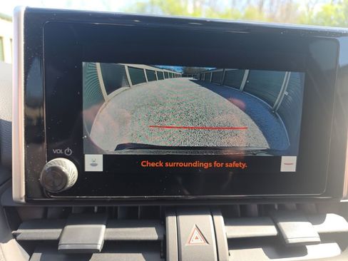 Used 2023 Toyota RAV4 XLE w/ Convenience Package image 24