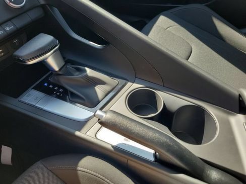 New 2026 Hyundai Elantra SE FWD image 14