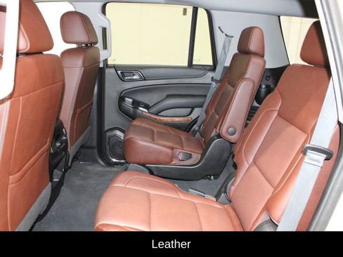 Used 2019 Chevrolet Tahoe Premier w/ Premier Plus Edition image 13
