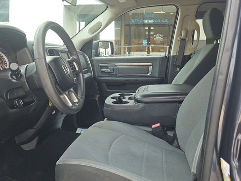 Used 2021 RAM 1500 Classic SLT AWD/4WD image 10