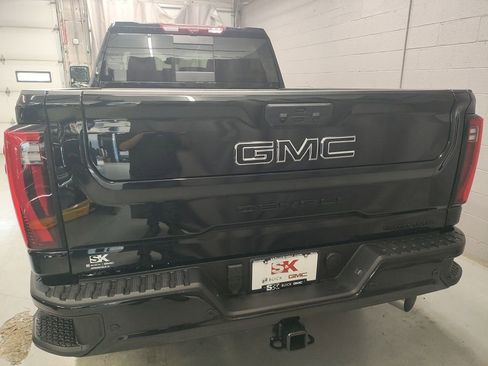 New 2026 GMC Sierra 2500 Denali w/ Denali Reserve Package AWD/4WD image 6