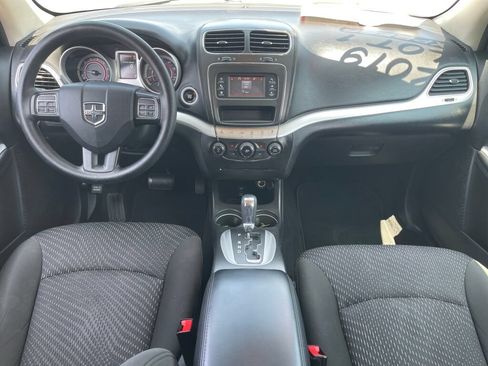 Used 2019 Dodge Journey SE FWD image 30