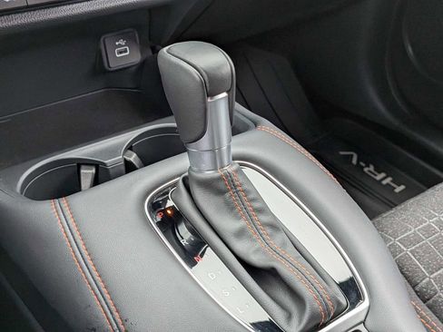 Used 2025 Honda HR-V Sport image 31