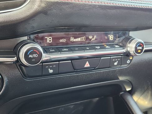 Used 2024 MAZDA MAZDA3 s image 13