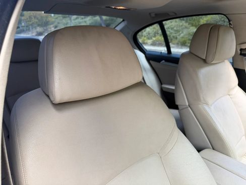 Used 2013 BMW 535i xDrive Sedan AWD/4WD image 26
