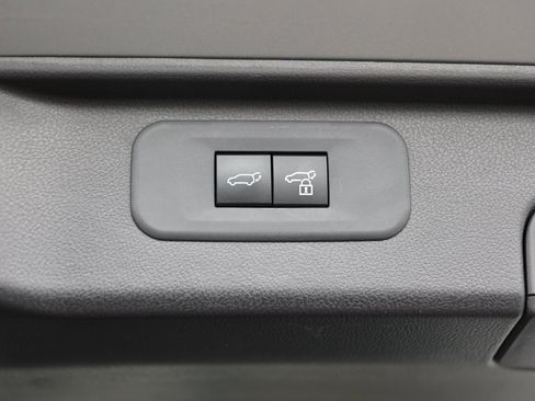 Used 2025 Toyota Grand Highlander AWD image 15