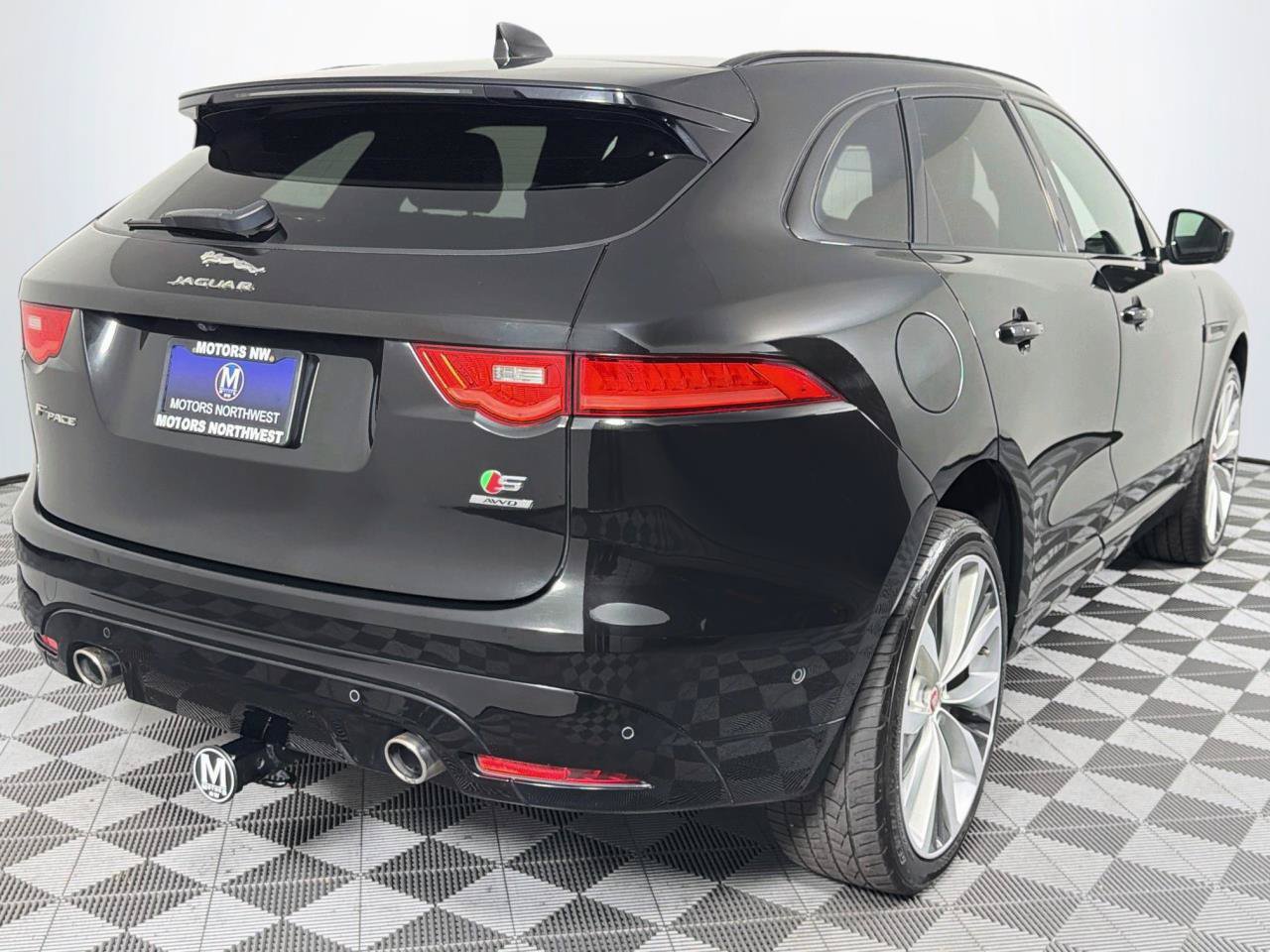 Used 2018 Jaguar F-PACE S AWD/4WD image 26