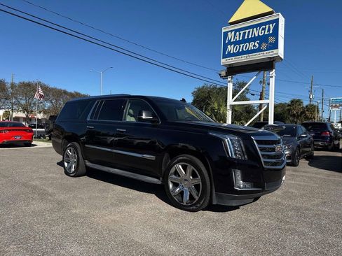 Used 2015 Cadillac Escalade ESV Premium image 1
