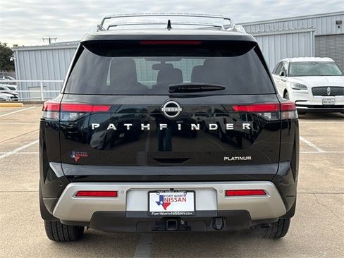 Certified 2022 Nissan Pathfinder Platinum w/ Lighting Package (N93) image 8