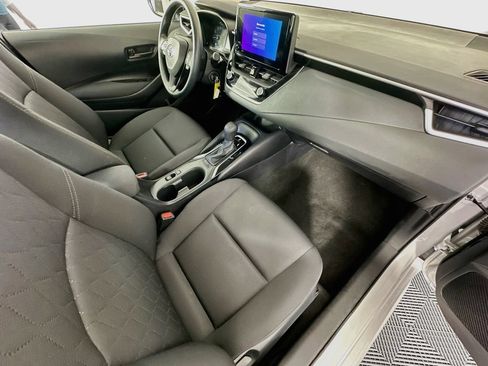Used 2024 Toyota Corolla LE FWD image 27
