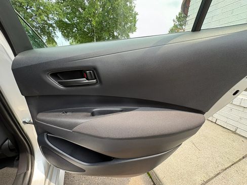 Used 2025 Toyota Corolla LE FWD image 19