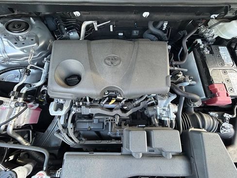 Used 2024 Toyota RAV4 XLE FWD image 12