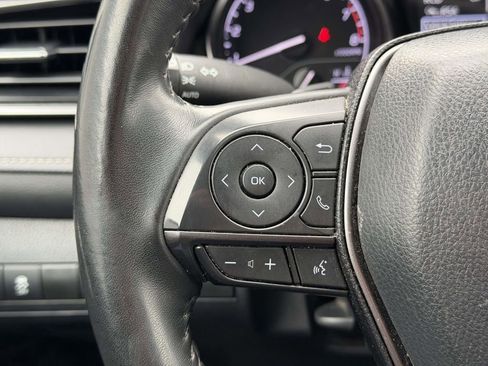 Used 2024 Toyota Camry SE w/ Convenience Package image 9