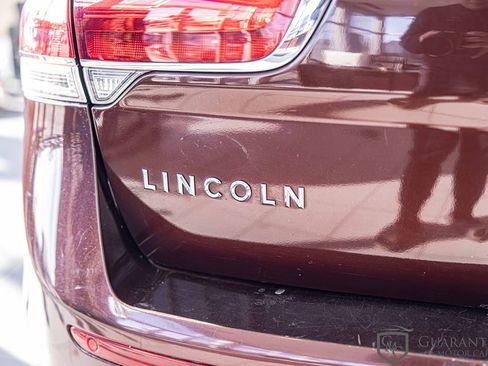 Used 2012 Lincoln MKX FWD image 15