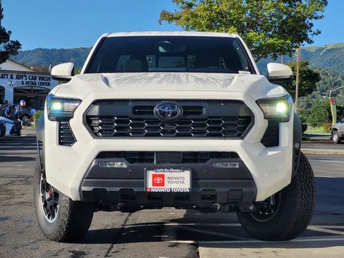 New 2026 Toyota Tacoma TRD Off-Road AWD/4WD image 2
