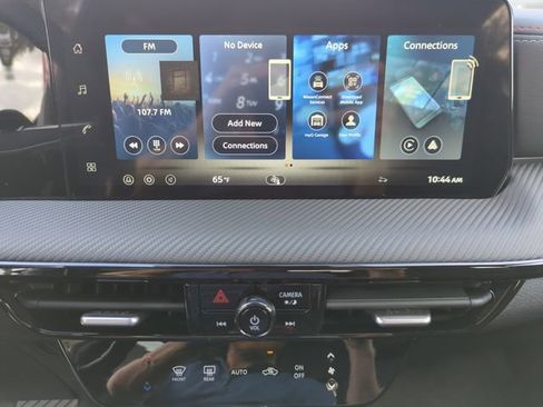 New 2026 Nissan Kicks SR FWD image 27