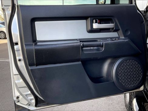 Used 2007 Toyota FJ Cruiser 4WD image 21