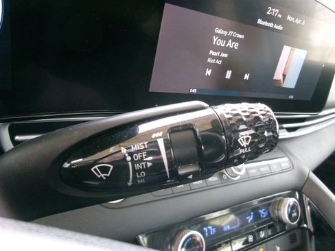 Used 2022 Hyundai Elantra Limited image 50