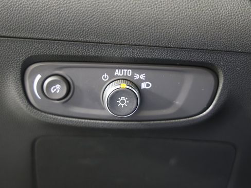 Certified 2024 Buick Encore GX Sport Touring image 26