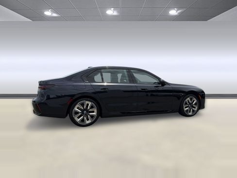 New 2026 BMW 750e xDrive w/ Executive Package AWD/4WD image 18