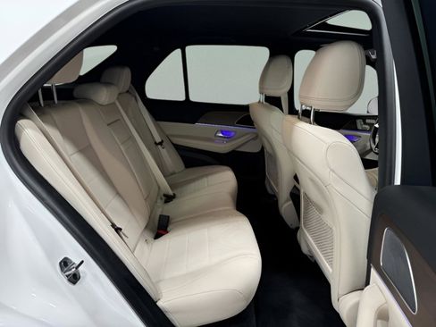 Certified 2025 Mercedes-Benz GLE 450 4MATIC image 11