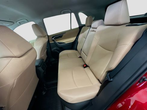 Used 2025 Toyota RAV4 LE AWD/4WD image 29
