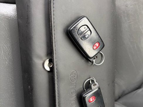 Used 2015 Toyota Prius Two image 14