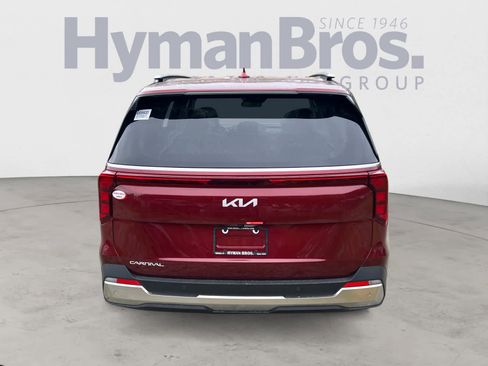 New 2026 Kia Carnival SX FWD image 4