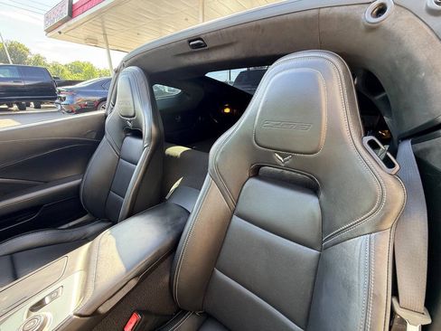 Used 2016 Chevrolet Corvette Z06 w/ 3LZ Preferred Equipment Group RWD image 34