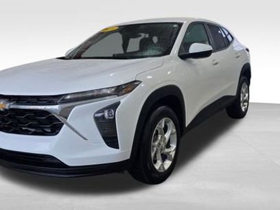 Used 2024 Chevrolet Trax LS w/ LS Convenience Package