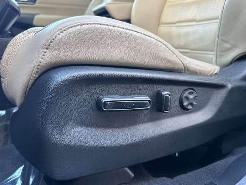 Used 2018 Honda CR-V Touring image 13