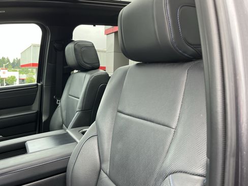 Used 2024 Toyota Tundra Platinum AWD/4WD image 19