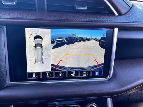 Used 2022 GMC Yukon XL Denali image 27