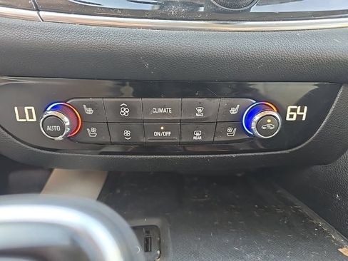 Used 2018 Buick Enclave Premium w/ Trailering Package AWD/4WD image 14