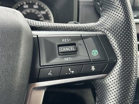 Used 2023 Mitsubishi Outlander SE image 22