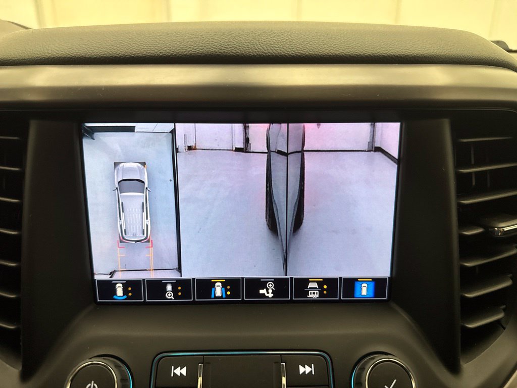 Used 2023 GMC Acadia AT4 w/ Technology Package AWD/4WD image 35