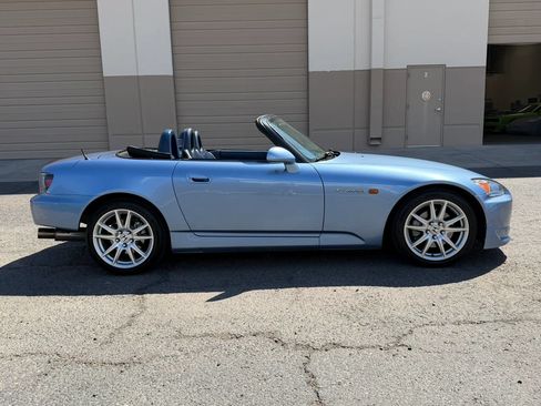 Used 2004 Honda S2000 image 10