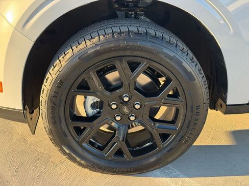 New 2026 Ford Maverick Lariat w/ Black Appearance Package AWD/4WD image 7