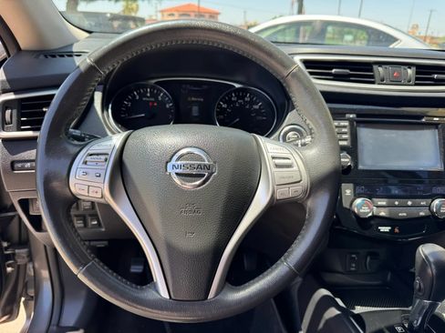 Used 2014 Nissan Rogue SL w/ SL Premium Package AWD/4WD image 18