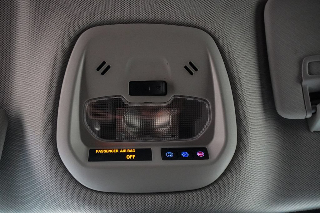 Used 2025 Chevrolet Trax LS FWD image 27