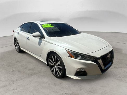 Used 2020 Nissan Altima 2.0 Platinum FWD image 8