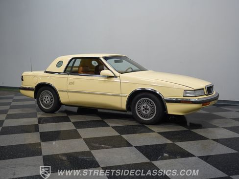 Used 1989 Chrysler TC by Maserati FWD image 15