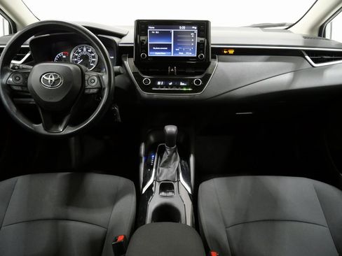 Used 2022 Toyota Corolla LE image 10