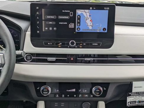 New 2026 Mitsubishi Outlander SE FWD image 18